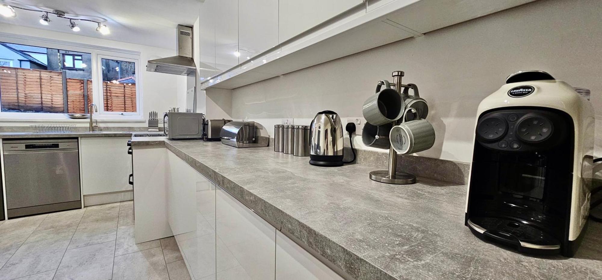 Bedford Street By Switchback Stays Cardiff Bagian luar foto